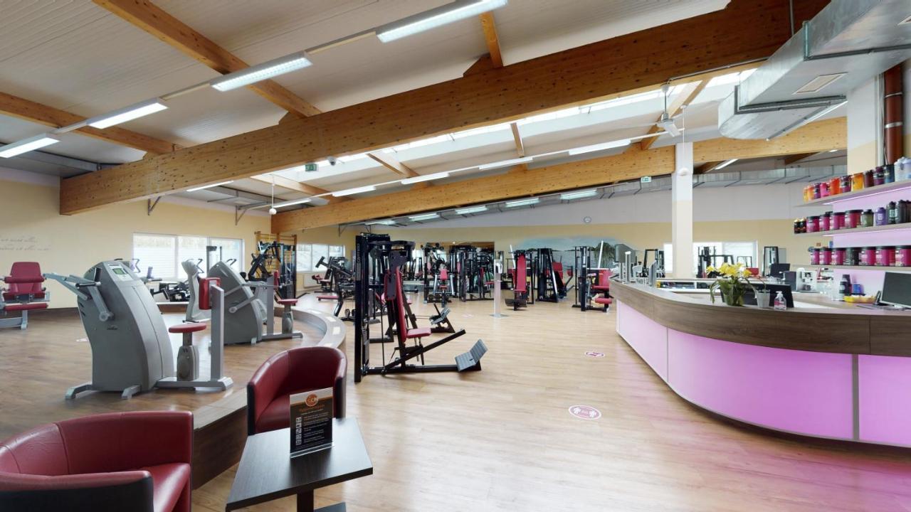 Sporthotel Neuruppin - Apartmenthaus Mit Ferienwohnungen Exterior foto